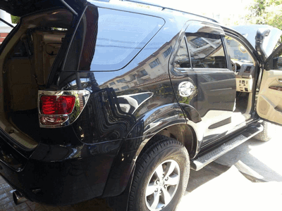 สอง โตโยต้า ฟอร์จูนเนอร์ ปี07 สีดำ 3