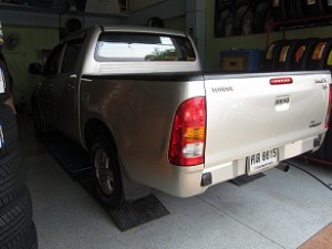 ROADSTONE  225/70/15 รุ่น ROH/T ใส่รถ TOYOTA 4 ประตู