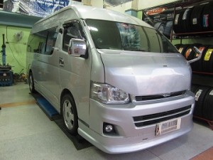 ยางใส่กับรถตู้ DAEWOO 225/50/17 รุ่น DW132