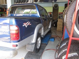 ยาง MAXXIS ราคาถูก 235/70/15 รุ่น MA-S2 อโศก