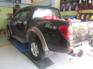 ยาง BRIDGESTONE ราคาถูก รังสิต 245/70/16 รุ่น 850