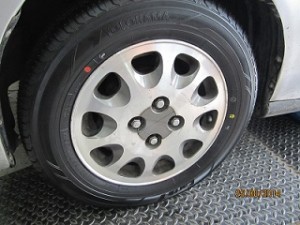 YOKOHAMA EARTH-1 185/65R14 